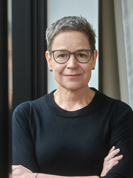 Portrait Simone MEnne