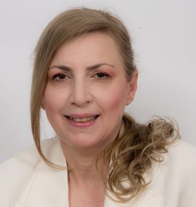 Portrait von Rania Schoretsaniti